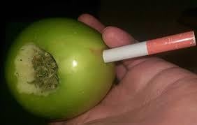 Apple Bong Apple Bong